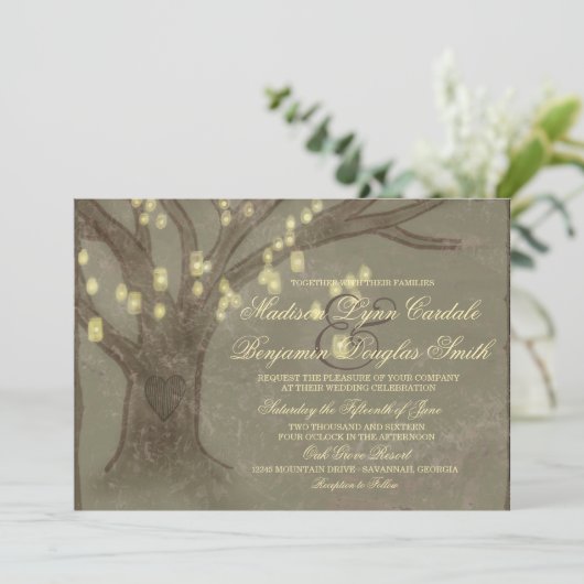 Rustige eikenboom Mason Jar Lights Wedding Invites Kaart (Staand voorkant)