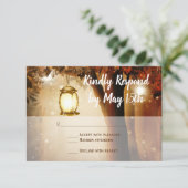 Rustige eikenboomkleppen die de RSVP-kaarten verbr RSVP Kaartje (Staand voorkant)