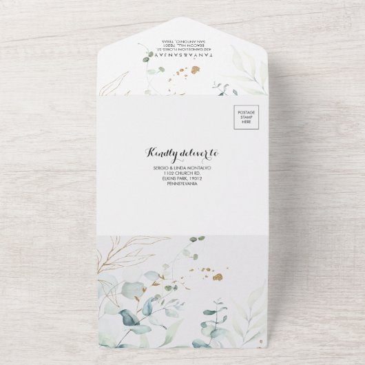 Rustige Eucalyptus Gold Floral Wedding All In One Uitnodiging (Buitenkant)
