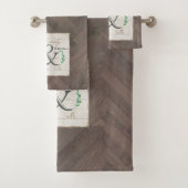 Rustige Familienaam Home Farmhouse Shiplap Wood Bad Handdoek (Insitu)