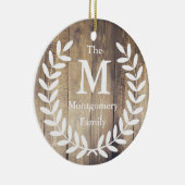 Rustige Farmhouse Wood White Laurels Familienaam Keramisch Ornament (Rechts)