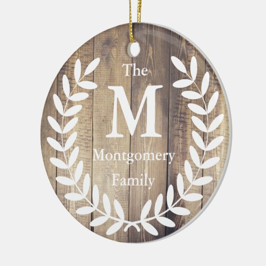 Rustige Farmhouse Wood White Laurels Familienaam Keramisch Ornament (Links)