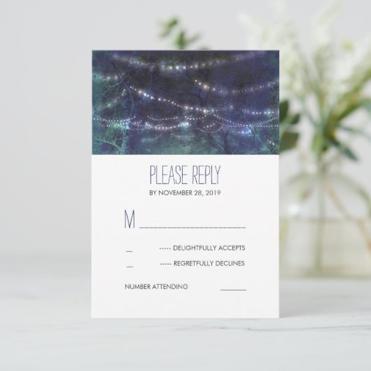 Rustige Forest String Lights Wedding RSVP-kaarten RSVP Kaartje (Staand voorkant)