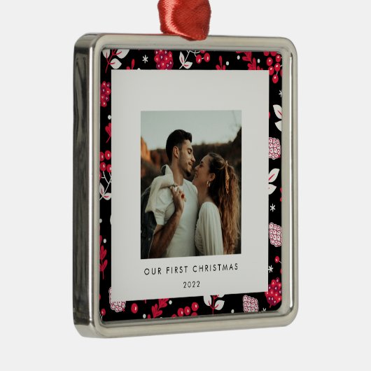 Rustige foto van het zwarte en rode kerstpatroon metalen ornament (Rechts)