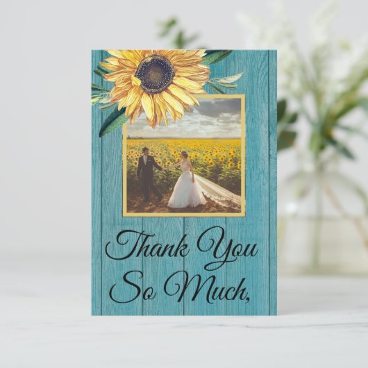 Rustige fotogeel zonnebloem Blauw Barn Wood Bedankkaart (Staand voorkant)