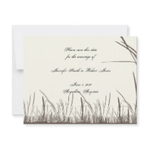 Rustige graslanden in het land sparen de datum