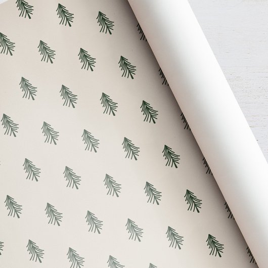Rustige groene en beige dennenbomen Kerstmis Cadeaupapier