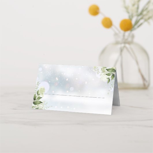Rustige groene winterbruiloft plaatskaartje (Voorkant)