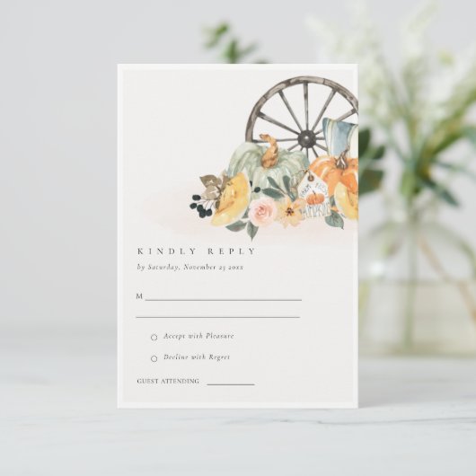 Rustige Herfst Pumpkin Leafy Floral Wedding RSVP Informatiekaartje (Staand voorkant)