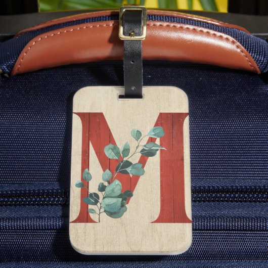 Rustige hout en eucalyptus Letter M Bagagelabel (Voorkant Insitu 2)