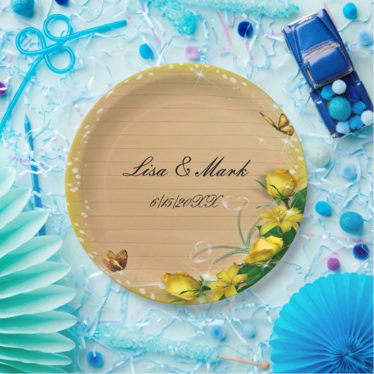 Rustige houten gele vlinderbruiloft papieren bordje (Feest)
