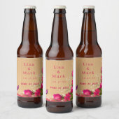 Rustige houten roze vlinderbruiloft bier etiket (Flessen)