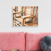 Rustige Houten Schommelstoelen Canvas Afdruk (Insitu (Woonkamer))