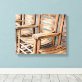 Rustige Houten Schommelstoelen Canvas Afdruk (Insitu (Houten vloer))