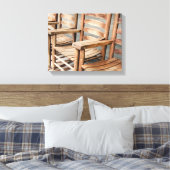 Rustige Houten Schommelstoelen Canvas Afdruk (Insitu (Slaapkamer))