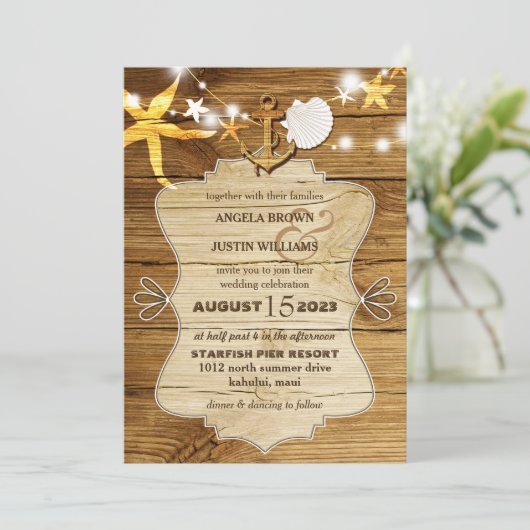 Rustige houten strand Nautical Wedding Kaart (Staand voorkant)