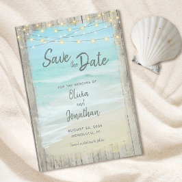 Rustige houten strandstralen voor het binden van d save the date