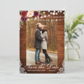 Rustige houtenlantaarn Opslaan Datum Save The Date (Staand voorkant)