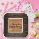 Rustige houttoonmonogram groot papieren bordje (Feest)