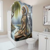 Rustige Indiase vrouw met wolf bij de rivier Douchegordijn (In situ)