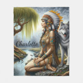 Rustige Indiase vrouw met wolf bij de rivier Fleece Deken (Voorkant)