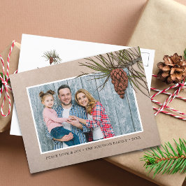 Rustige kerstfoto Pinecone Brown Kraft Paper Feestdagenkaart