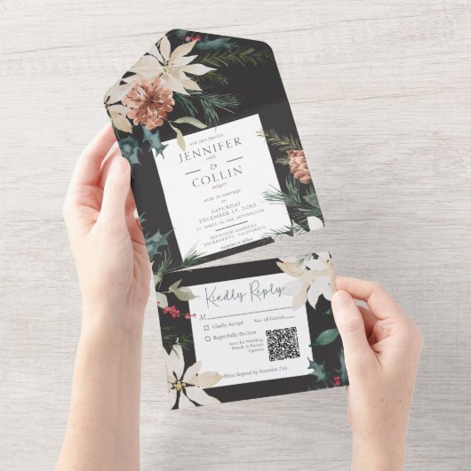 Rustige kerstpine zwarte QR-code All In One Uitnodiging (Afscheurbaar)