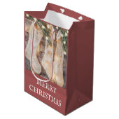 Rustige Kerstsokken van Dennen Takken Medium Cadeauzakje (Voorkant Gekanteld)