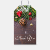 Rustige kersttafel met pine & sneeuw Dank u Cadeaulabel (Voorkant)