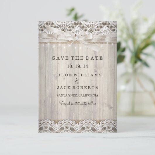 Rustige  Lace Wood Wedding Save the Date (Staand voorkant)