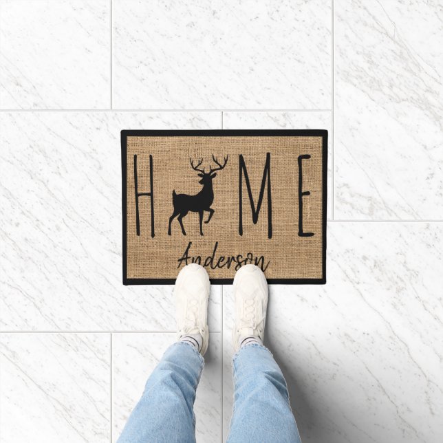 Rustige Land Faux Burlap Buck Familienaam Deurmat (Binnen)