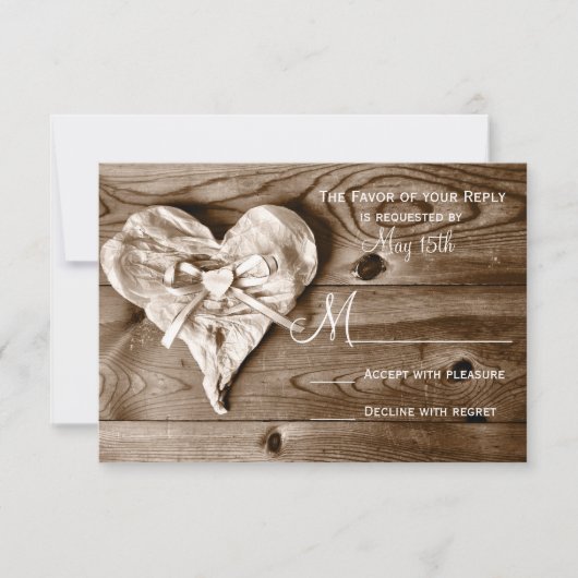 Rustige landelijke Barn Wood Heart Wedding RSVP-ka RSVP Kaartje (Voorkant)