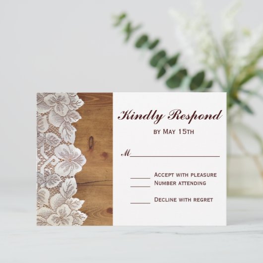 Rustige landelijke Barn Wood Wace Wedding RSVP-kaa RSVP Kaartje (Staand voorkant)