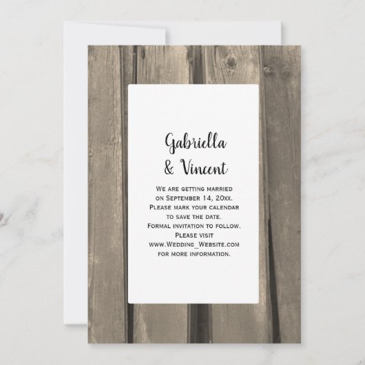 Rustige Landelijke Barn Wood Wedding Save the Date (Voorkant)