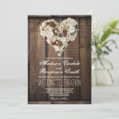 Rustige landelijke houten bloem Heart Wedding Invi Kaart (Staand voorkant)