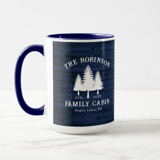 Rustige landenfamilie Cabin Trees Blue Wood Large Mok (Links)