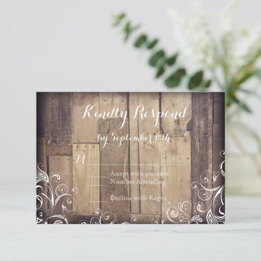 Rustige landhout Vloeiende RSVP-kaarten RSVP Kaartje (Staand voorkant)