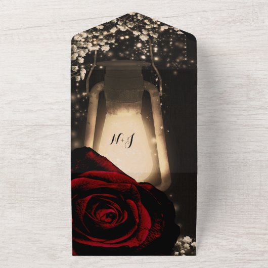 Rustige lantaarn en rode rozen, huwelijk en RSVP All In One Uitnodiging (Buitenkant)