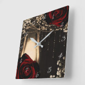 Rustige lantaarns licht en donkerrode rozen Floral Vierkante Klok (Hoek)