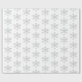 Rustige lichte grijze sneeuwvlokken Wit Cadeaupapier (Vlak)