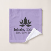 Rustige Lotus: Inademen, Uitademen Inspiratie Bad Handdoek (Wasdoekje)