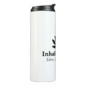 Rustige Lotus: Inademen, Uitademen Inspiratie Thermosbeker (Gedraaid links)