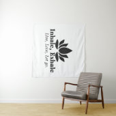 Rustige Lotus: Inademen, Uitademen Inspiratie Wandkleed (In Situ (horizontaal))