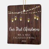 Rustige Mason Jar licht ons eerste kerstfeest in Keramisch Ornament (Links)