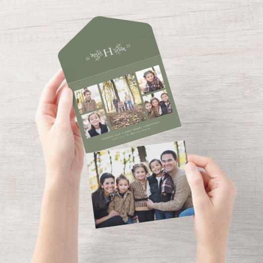 Rustige monogram groene feestdag 5 fotocollage all in one uitnodiging (Afscheurbaar)