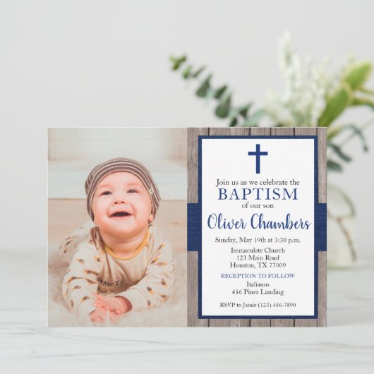 Rustige Navy & Hout Jongens Foto Doop Kaart (Staand voorkant)