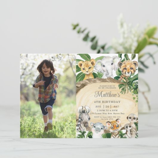 Rustige Oerwouden Rood Greenery Birthday Foto Kaart (Staand voorkant)