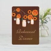 Rustige Oranje Mason Jars Rehearsal Dinner Invite Kaart (Staand voorkant)