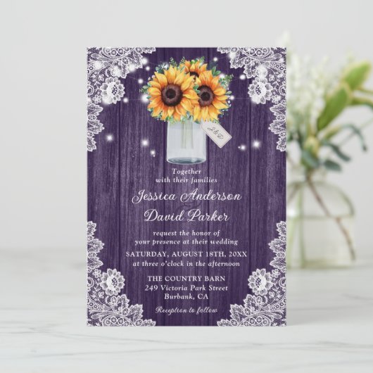 Rustige Paarse Wood Lace Sunflower Wedding Invites Kaart (Staand voorkant)