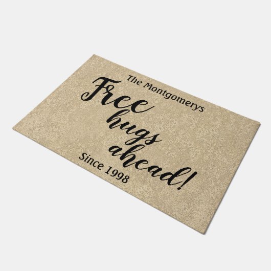 Rustige persoonlijke naam Vrije hugs vóór Welkom Deurmat (Schuin)